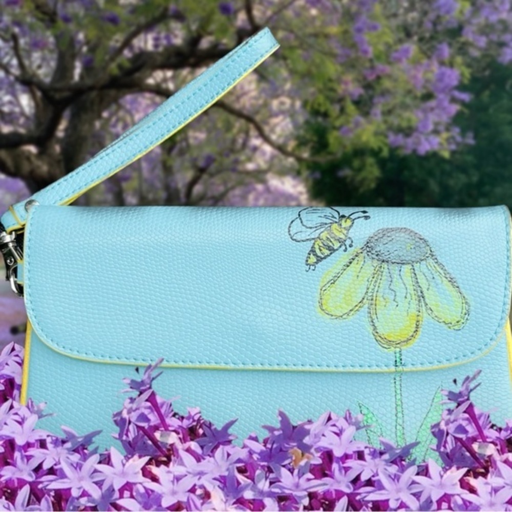 Baekgaard all leather teal wristlet with yellow interior & daisy with bee,Sweet